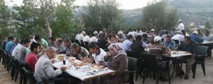 Belediye Personeli Iftarda Bir Araya Geldi