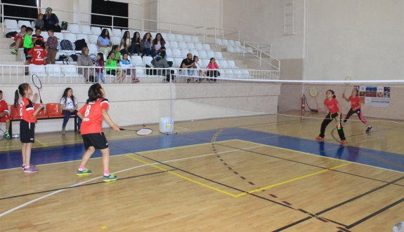 23 Nisan Badminton Müsabakaları Sona Erdi