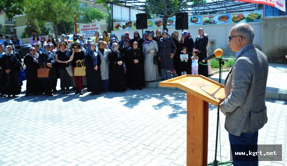 Ev Tekstili Ve Makine Nakışı Sergisi Açıldı