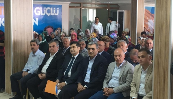 Ak Parti, Tam Kadro İl Danışma Meclisi Toplantısı Yaptı