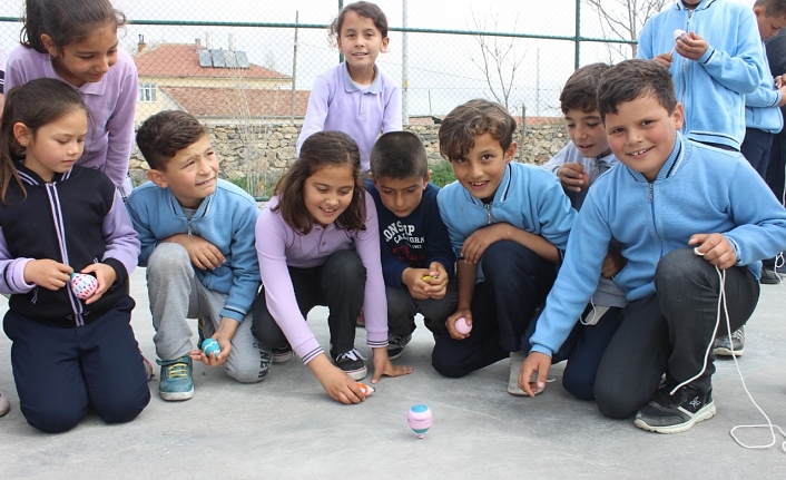 “Ayın Gönüllülük Hareketi” Akçaşehir Beldesinde Gerçekleşti