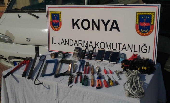 Güneysınır’da Kablo Hırsızları Jandarma’dan Kaçamadı