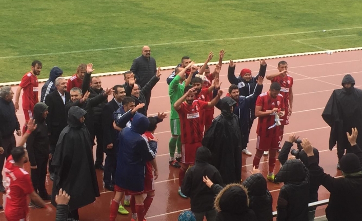 Karaman Belediyespor Geçen Haftanın Acısını Çıkartdı