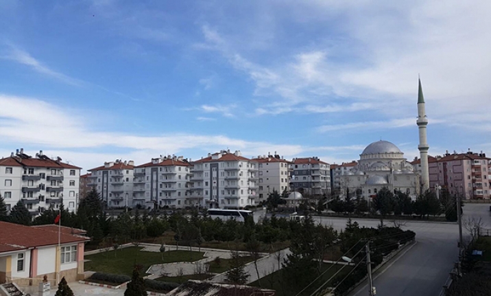 Gün Boyunca Cami Minarelerinden "Sokağa Çıkmayın" Uyarısı Yapıldı