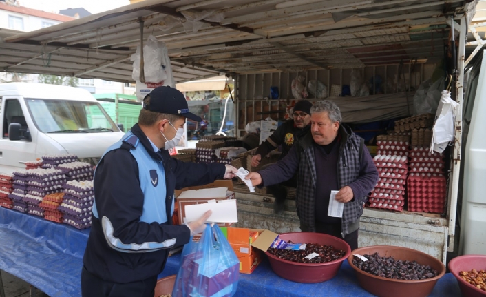 Karaman Belediyesinden Pazar Esnafına Maske