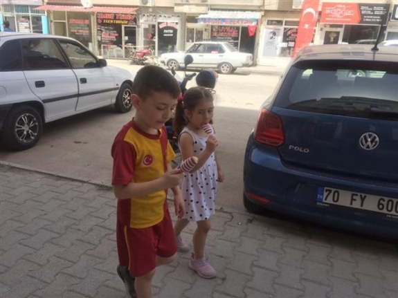 Karaman’da Sıcak Havaya Rağmen Sokaklar Çocuk Sesleriyle Şenlendi