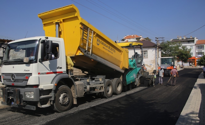 Belediyenin Yol Çalışmaları Farklı Bölgelerde