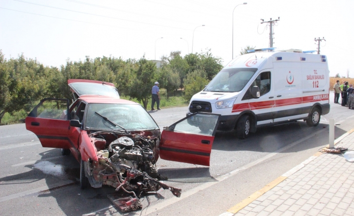 Kamyonetle Otomobil Çarpıştı: 3 Yaralı