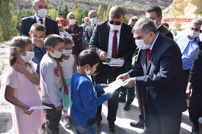 Karaman’a Gelen Valiler Arasında Bir İlki Yaptı