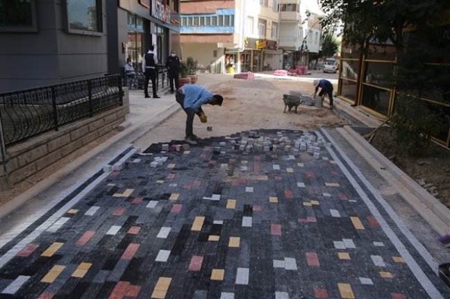 Sokaklar Daha Güzel Daha Modern Hale Getiriliyor