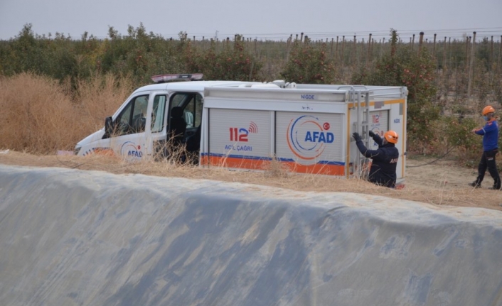 Havuza Düşen Genci Kurtaran Ağabeyi ve Arkadaşı Boğuldu