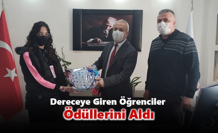 Dereceye Giren Öğrenciler Ödüllerini Aldı