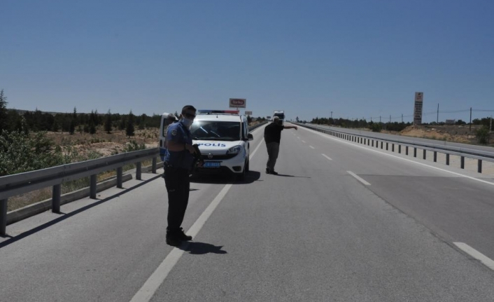 Göçmenler Kaçtı Polis ve Jandarma Kovaladı