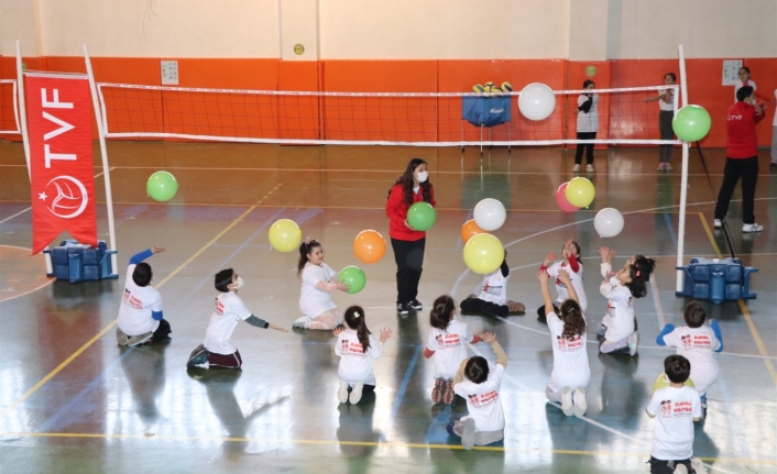 Fabrika Voleybol Yeni Okulunu Karaman’da Açtı