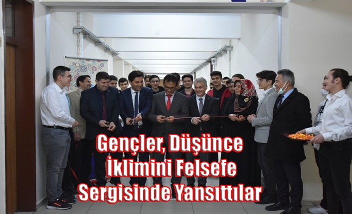 Gençler, Düşünce İklimini Felsefe Sergisinde Yansıttılar