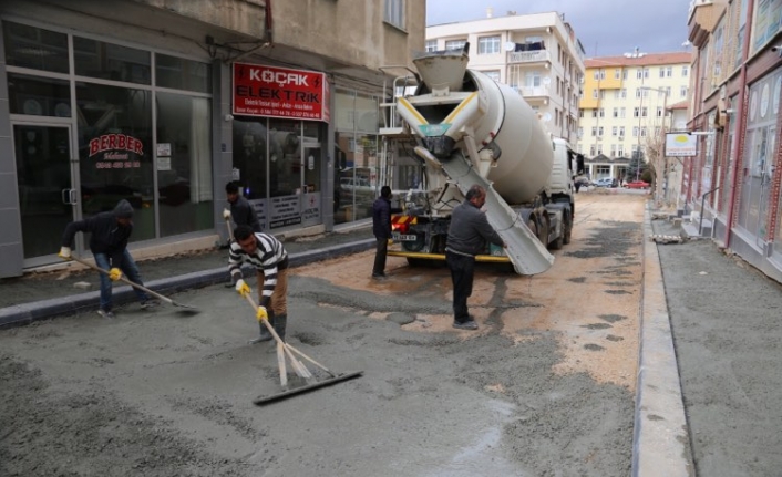 Hoca Mahmut Caddesi Parke Taşı İle Kaplanıyor