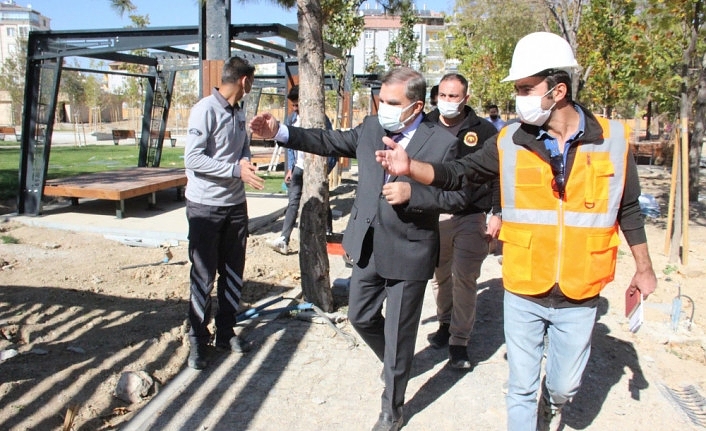 Vali Işık Millet Bahçesi’nin Durumu Hakkında Bilgi Aldı