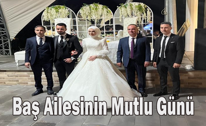 Baş Ailesinin Mutlu Günü