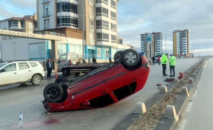 Sürücünün Ölümden Döndüğü Kaza Kameraya Yansıdı  