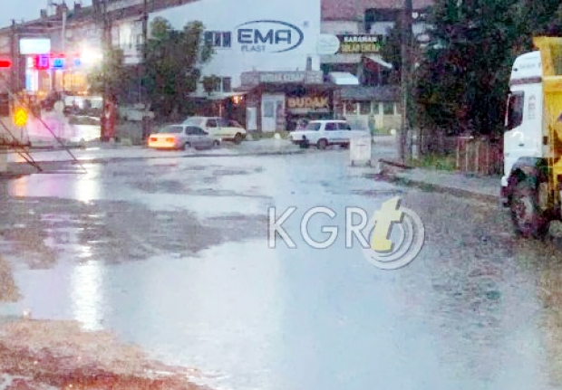 Sağanak Yağış Karaman’da Sürücüleri Olumsuz Etkiledi