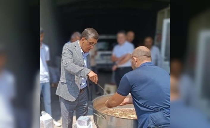 Ticaret Borsası'ndan Aşure İkramı