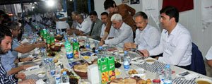 Vali Murat Koca Diyanet Vakfi Tarafindan Verilen Iftar...