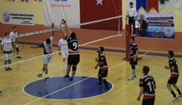 Kurumlar Arası Voleybol Turnuvası Başladı