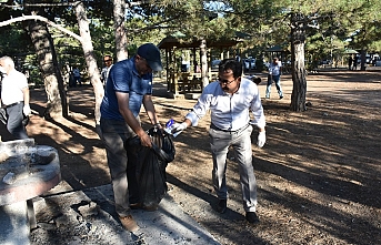 Karaman’da Öğretmen ve Öğrencilerden Örnek...