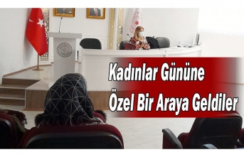 Kadınlar Gününe Özel Bir Araya Geldiler