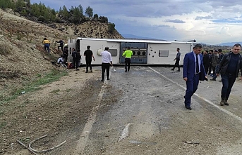 Karaman-Mersin Karayolunda Otobüs Devrildi: 18 Yaralı