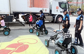 Mobil Trafik Eğitim Tırı Karaman'da