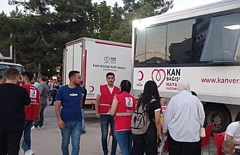 Karamanlılar Kan Vermek İçin Meydana